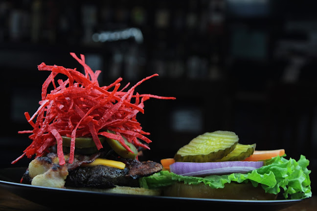 West End Pub - Hamilton