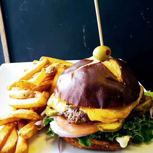 Island Stone Pub - Kensington Station - Kensington