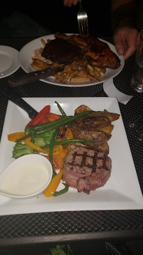 Comentarii opinii despre The Blake House