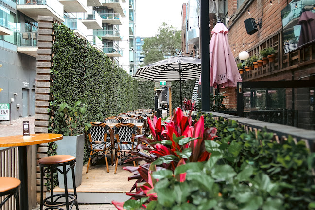 Opinii despre Belfast Love Public House în Toronto - Hospitality and gastronomy