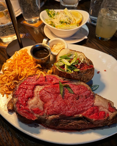 The Keg Steakhouse + Bar - Park Royal - West Vancouver