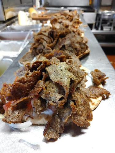 6082 Tecumseh Rd E, Windsor, ON N8T 1E3