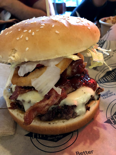 Fatburger Deerfoot - Hospitality and gastronomy