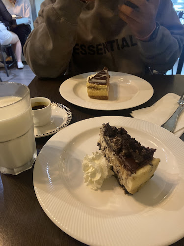 Comentarii opinii despre True Confections Denman