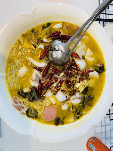 8140 Leslie Rd #100, Richmond, BC V6X 4A8