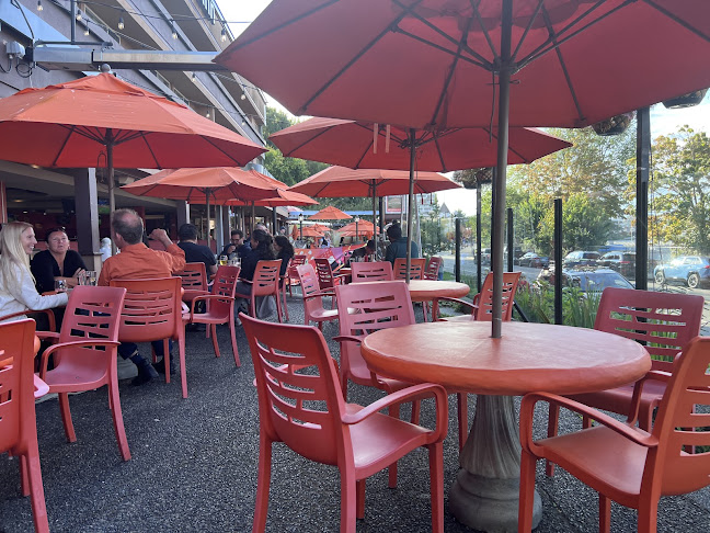 Belleville's - Victoria