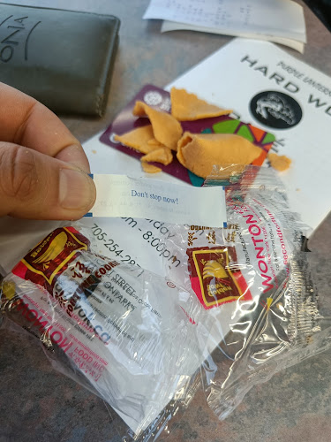 Comentarii opinii despre Hard Wok Cafe