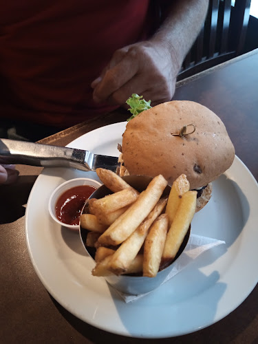 1133 Princess Ave, Brandon, MB R7A 0R1