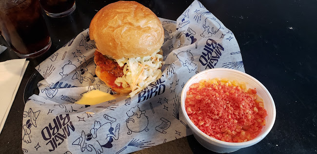 Magic Bird Fried Chicken - Hospitality and gastronomy