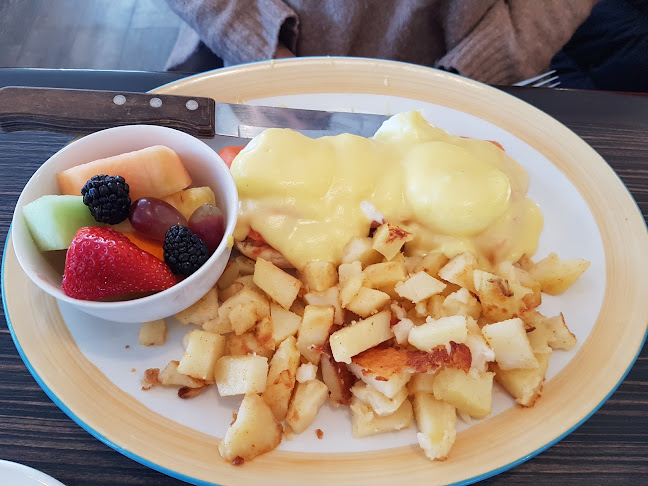 Opinii despre John's Family Restaurant în Brampton - Hospitality and gastronomy