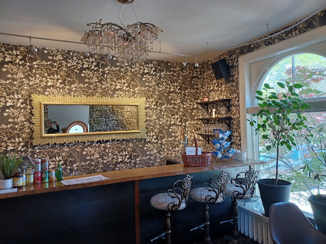 YSK Bistro - Stratford