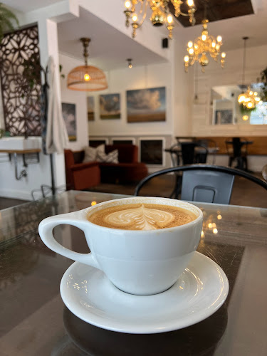 801 7 Ave N, Saskatoon, SK S7K 2V5