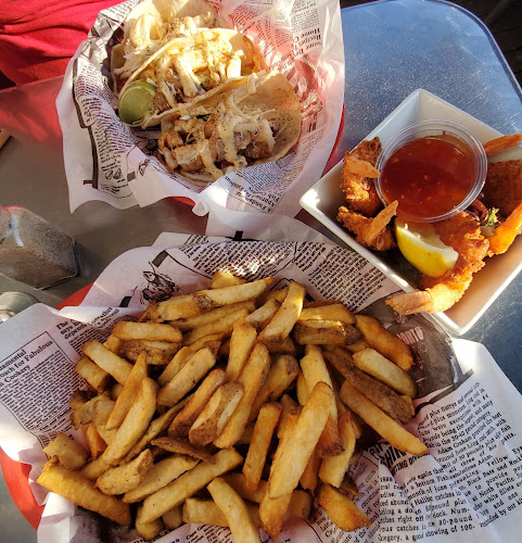 Hooked Fish Bar - Hospitality and gastronomy