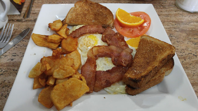 180 St Paul St, St. Catharines, ON L2R 3M2