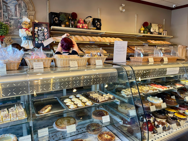 500 Hazeldean Rd, Ottawa, ON K2L 4B3