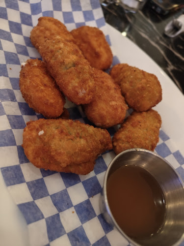 Comentarii opinii despre The London Fish (Windjammer Restaurant)