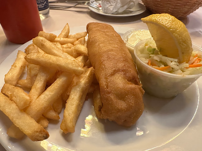 Demetre's Family Eatery - Hospitality and gastronomy