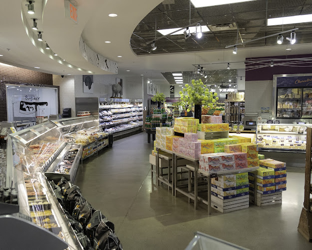 McEwan Fine Foods (Don Mills) - Hospitality and gastronomy