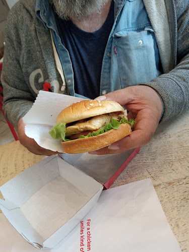 709 Yonge St, Toronto, ON M4Y 2B6