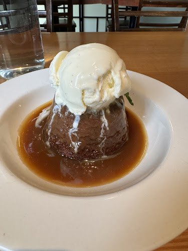 Comentarii opinii despre Woodfire Restaurant & Catering