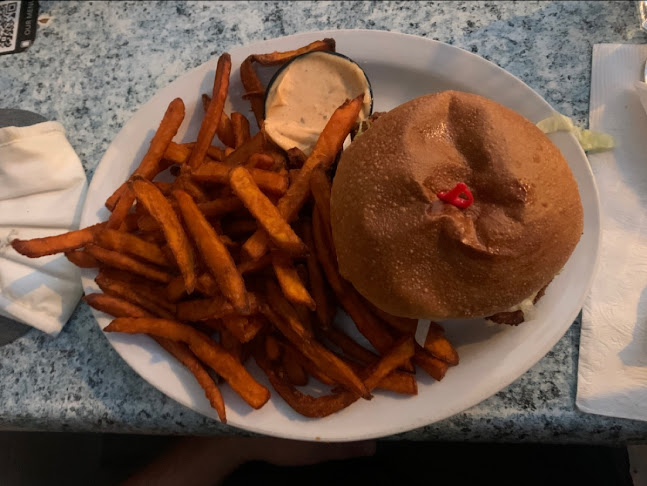 Comentarii opinii despre Hemingway's Restaurant and Bar