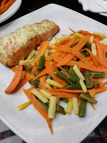 Comentarii opinii despre Tugboat Annie's Liquor Store