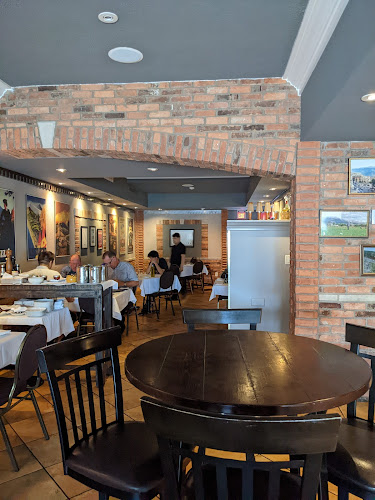 5485 Ferry St, Niagara Falls, ON L2G 1S3