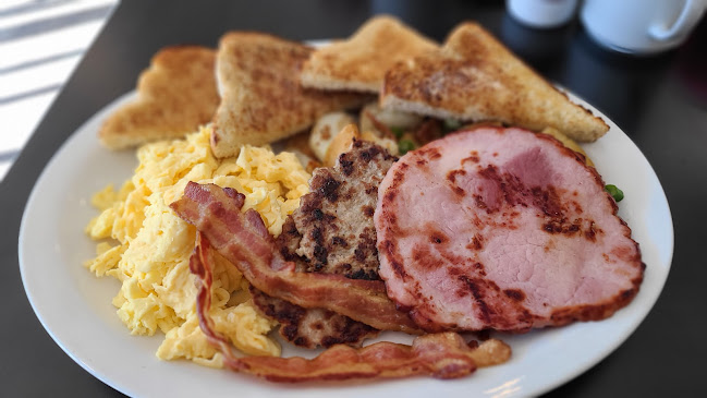 Comentarii opinii despre Passek's Classics Restaurant & Bakery