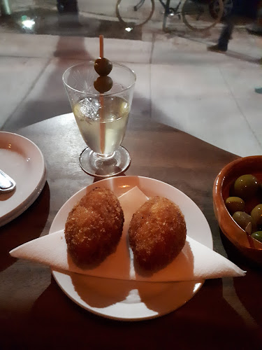 Opinii despre Bar Raval în Toronto - Hospitality and gastronomy