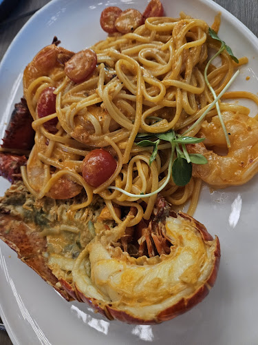 Comentarii opinii despre Perla Oyster Bar & Grill