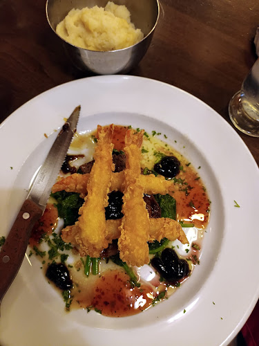 2427 Marine Dr, West Vancouver, BC V7V 1L3