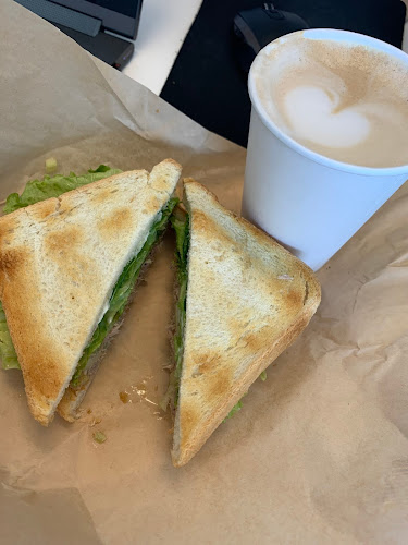 185 Forester St, North Vancouver, BC V7H 0A6