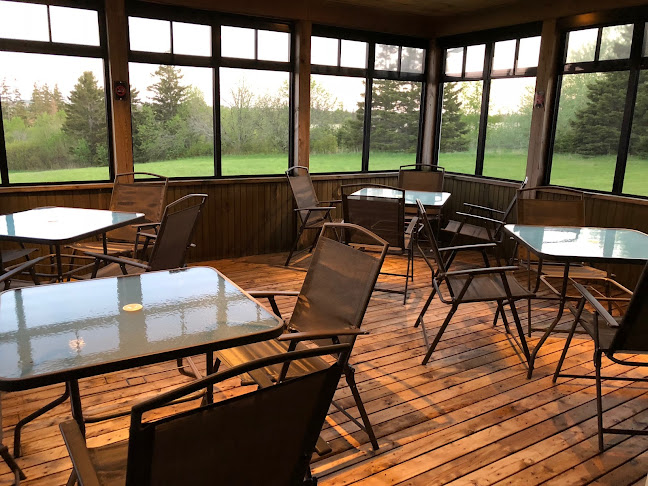 Emerald Community Centre - Boxcar Pub & Grill - Hospitality and gastronomy