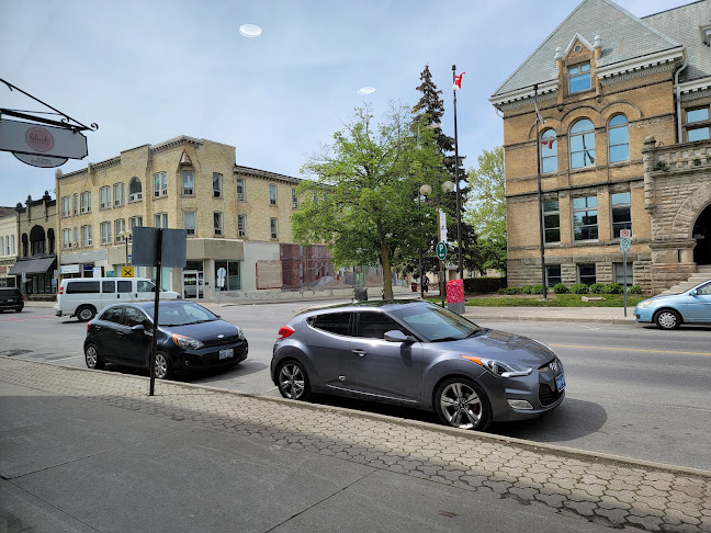 546 Talbot St, St Thomas, ON N5P 1C4