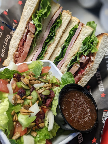 Opinii despre Time Out Pub în Edmonton - Hospitality and gastronomy