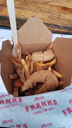 326 College St, Toronto, ON M5T 1S3