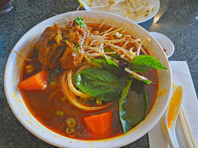 1511 Centre B St NW, Calgary, AB T2M 2R5