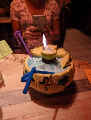 The Grand Surf Lounge - Hospitality and gastronomy