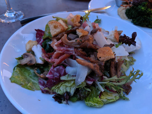 Comentarii opinii despre Wildcraft Grill + Long Bar