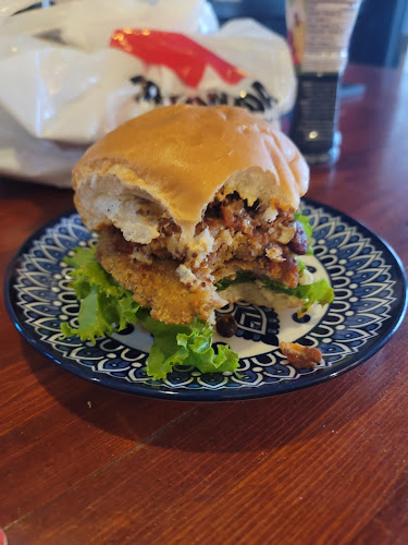 2046 Danforth Ave, Toronto, ON M4C 1J6