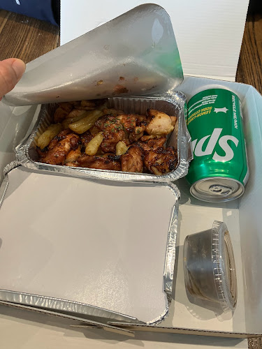 6050 Yonge St, North York, ON M2M 3W5