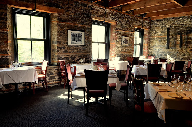 Courtyard Restaurant - Ottawa