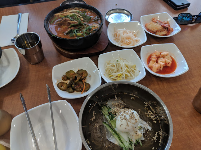 14916 104 Ave, Surrey, BC V3R 1M8