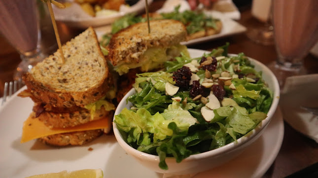 White Spot Ackroyd - Hospitality and gastronomy