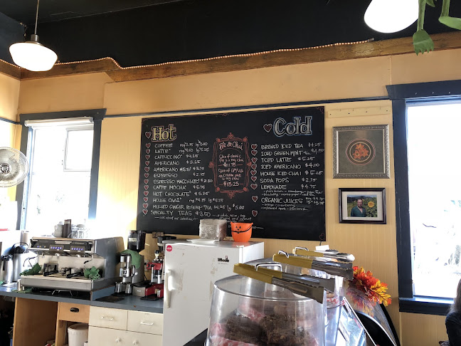 3598 W 4th Ave, Vancouver, BC V6R 1N8