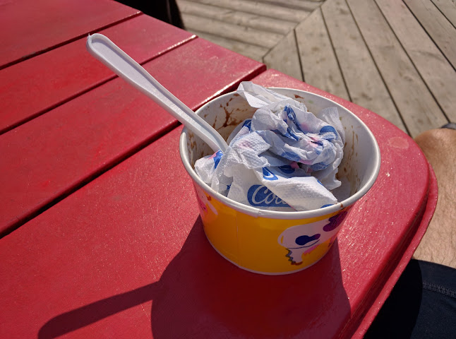 Opinii despre COWS Cavendish Boardwalk în Cavendish - Hospitality and gastronomy