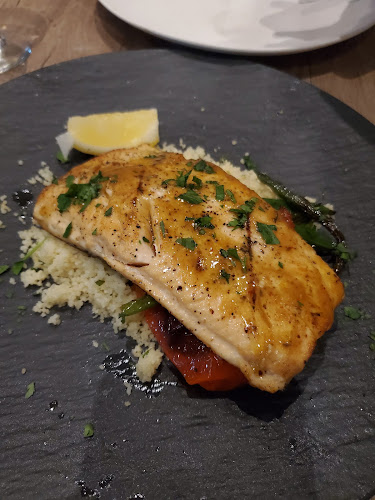 Comentarii opinii despre Perla Oyster Bar & Grill