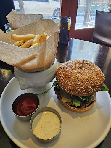 Opinii despre Saltlik în Calgary - Hospitality and gastronomy