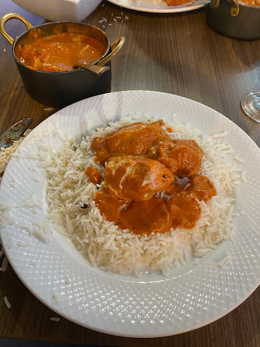 Opinii despre Spice & Saffron Indian Cusine Bar & Restaurant în Oakville - Hospitality and gastronomy