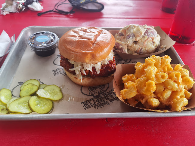 Hank Daddy's Barbecue - Hospitality and gastronomy